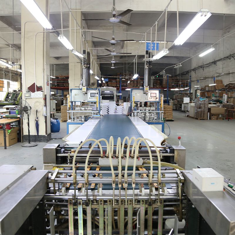 半自動(dong)天地蓋(gai)成型機(ji)