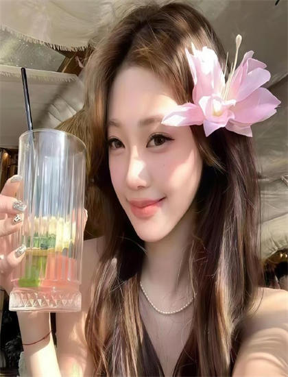 黑色电影技术揭秘：我以真龙降世的创作历程与幕后故事 ——黑色电影的专业鉴赏